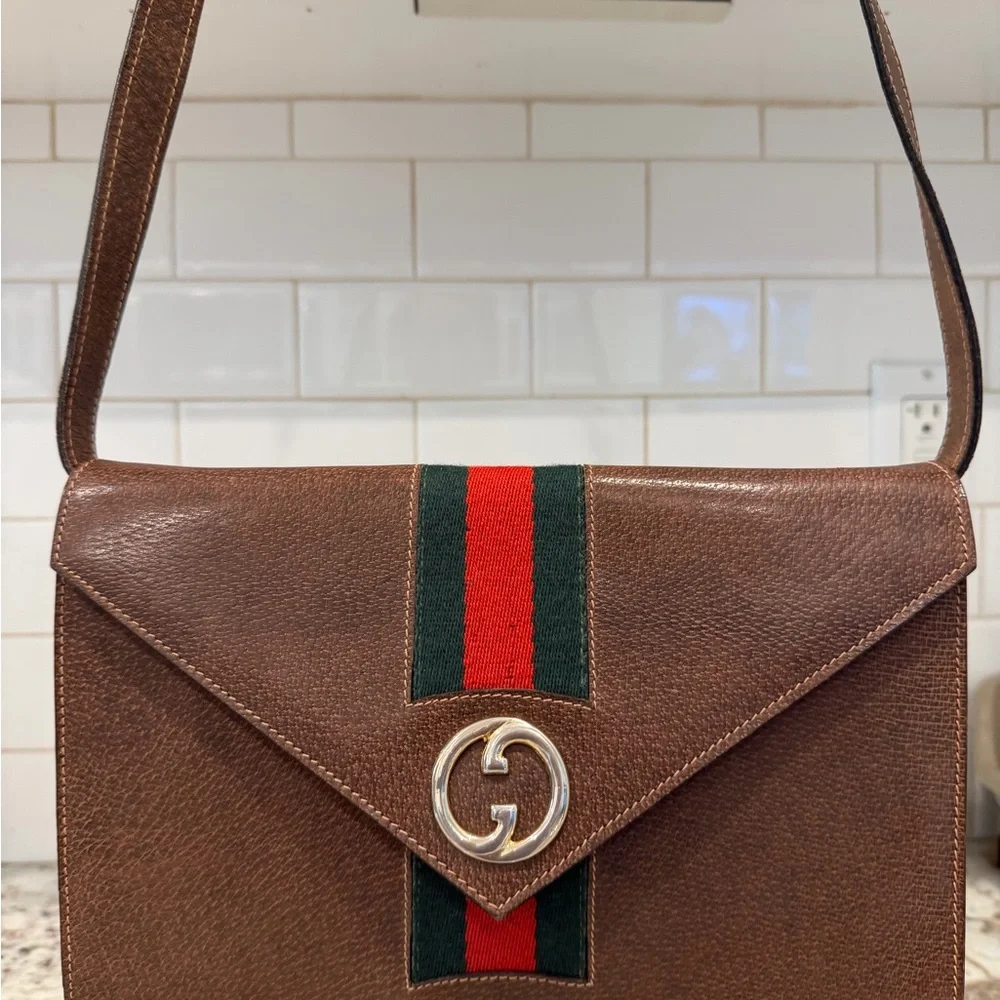 Gucci Brown Leather Satchel vintage with Gold Accent - Picture 10 of 16